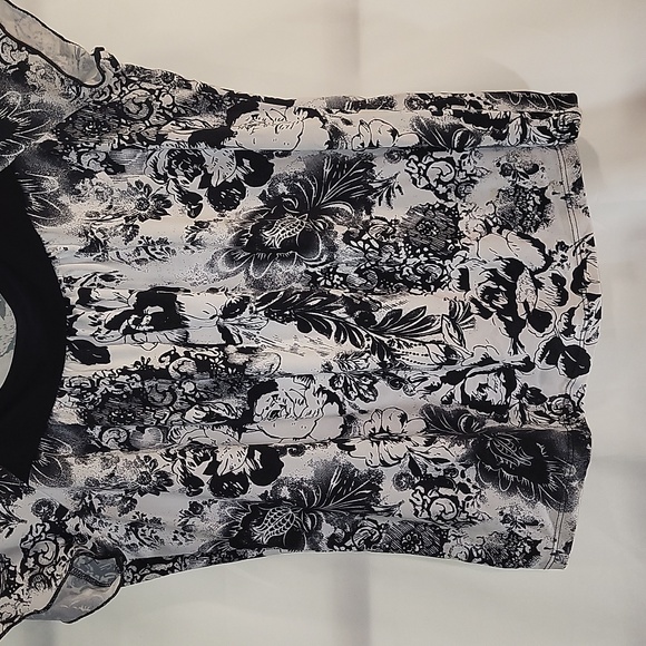Carol Rose Black and White Blouse (M) - Picture 3 of 12